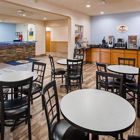 Super 8 by Wyndham Neillsville WI Eksteriør bilde