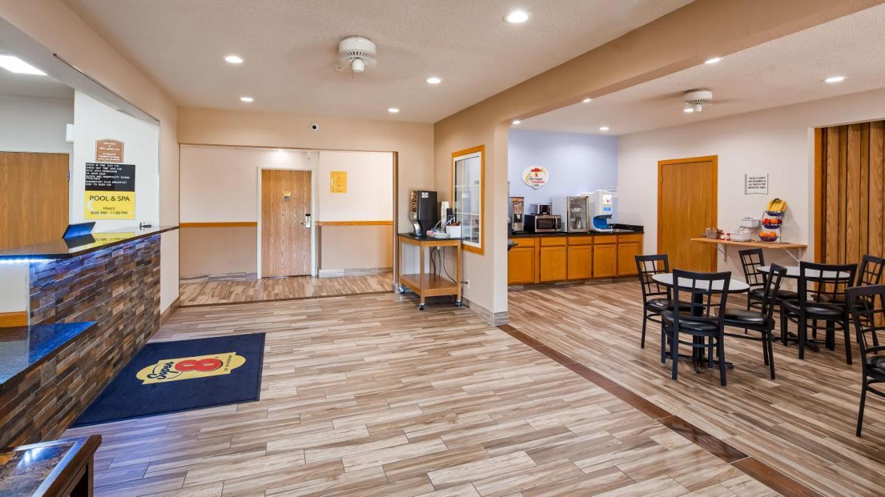 Super 8 by Wyndham Neillsville WI Eksteriør bilde