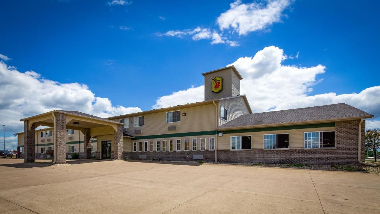 Super 8 by Wyndham Neillsville WI Eksteriør bilde