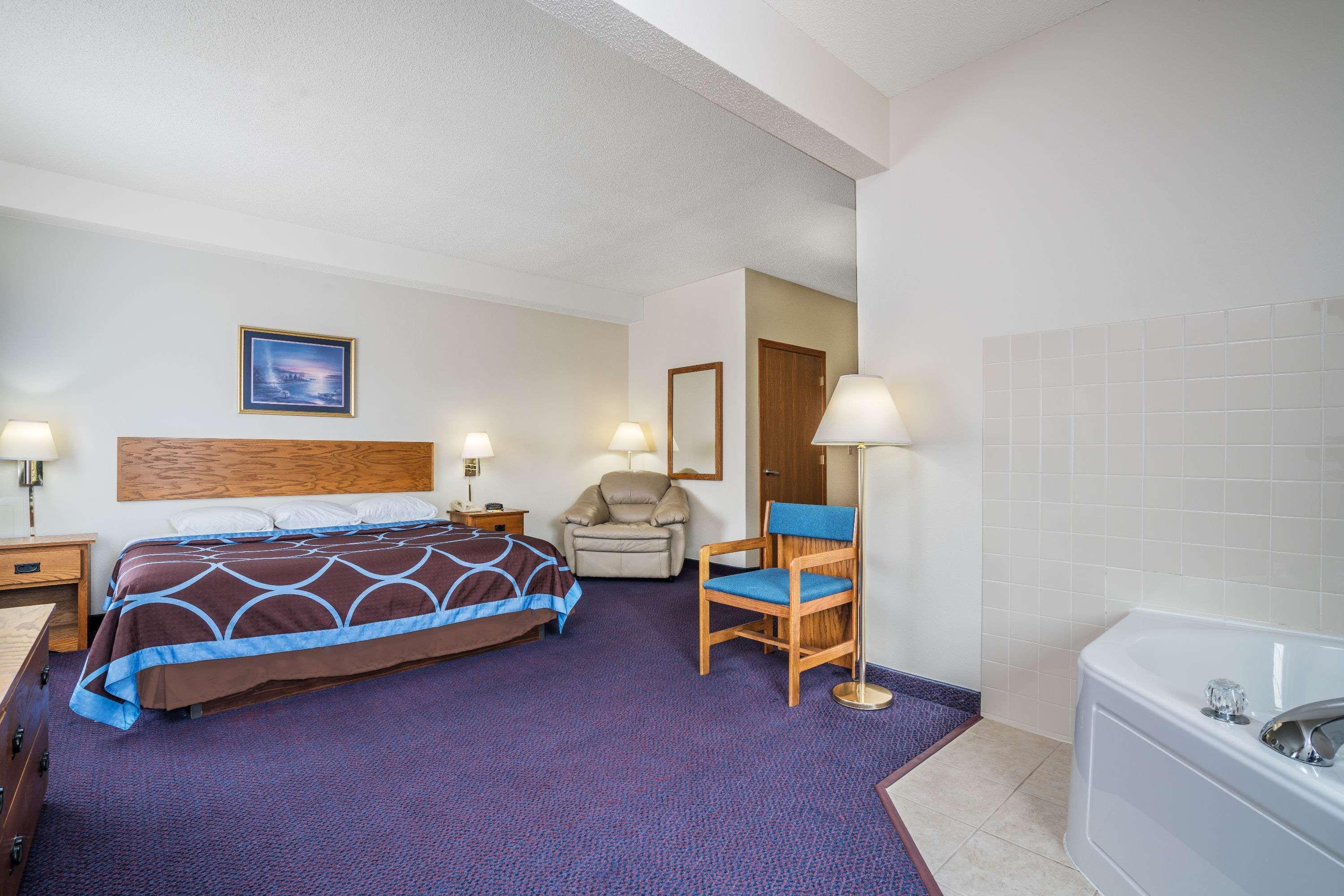 Super 8 by Wyndham Neillsville WI Eksteriør bilde