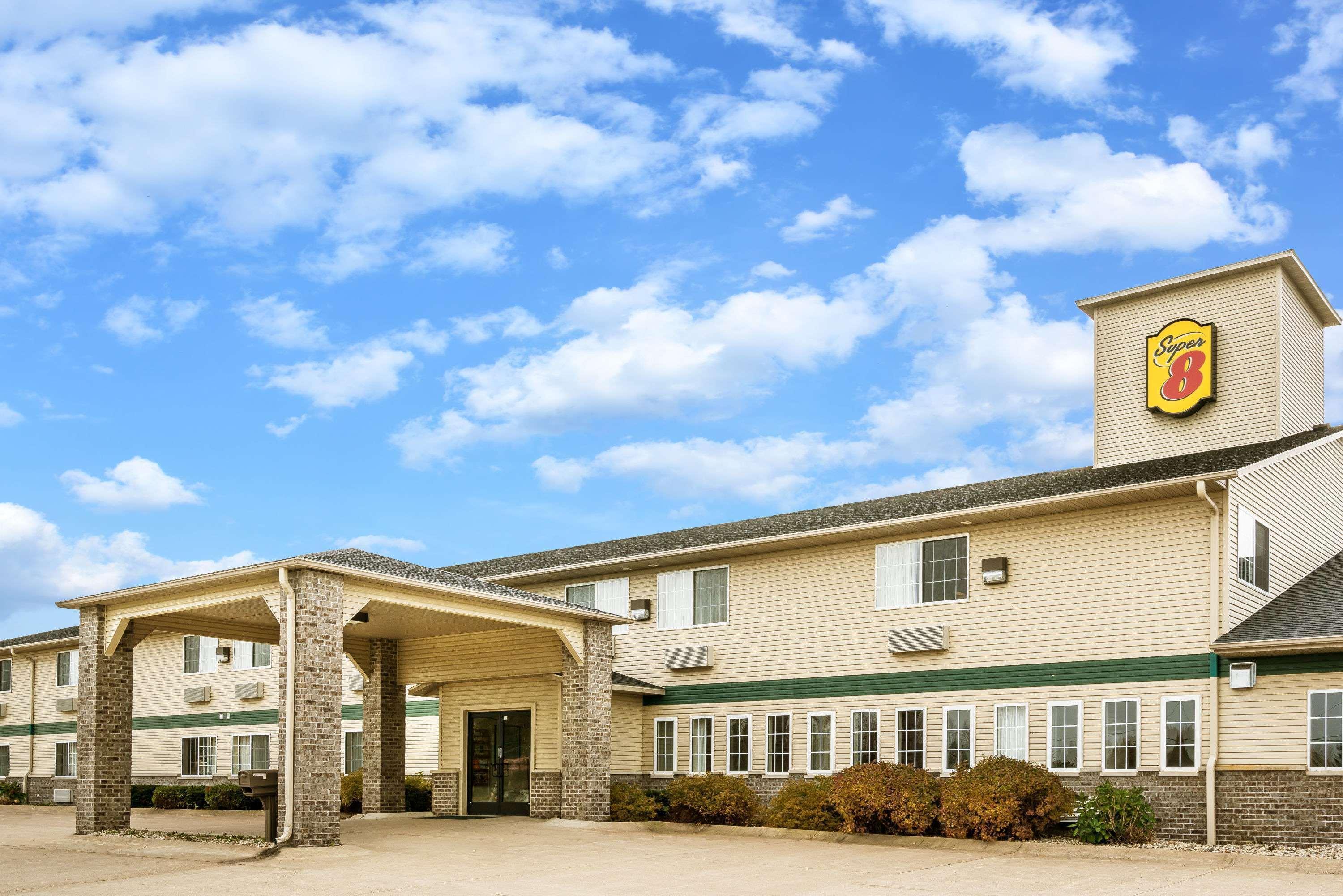 Super 8 by Wyndham Neillsville WI Eksteriør bilde